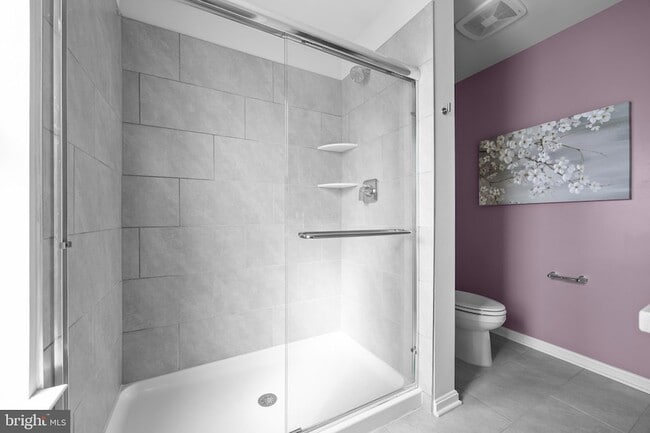 Building Photo - 813 Bond St