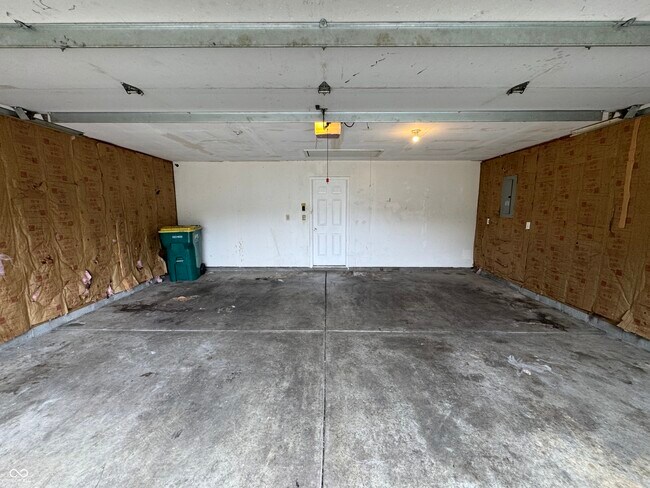 Building Photo - 4012 Jason Ave