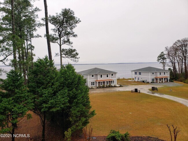 Building Photo - 1129 Bennett Rd