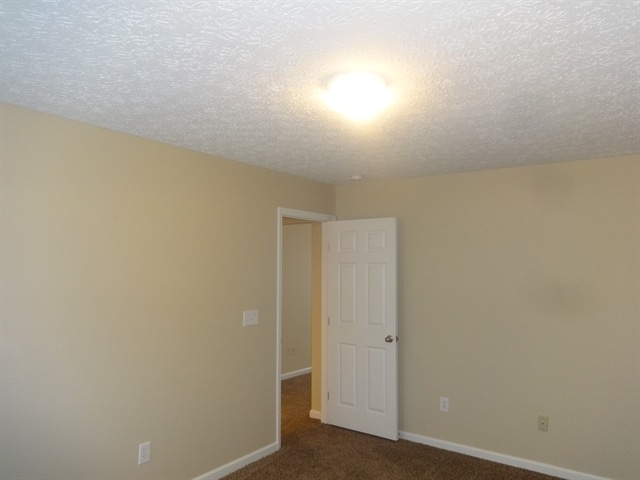 Building Photo - 3866 Genteel Dr