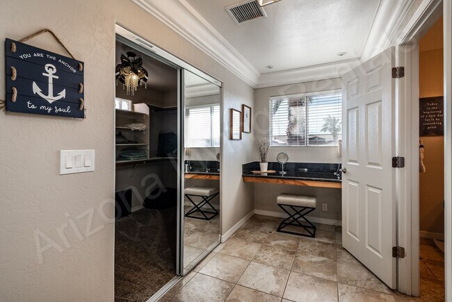 Building Photo - FURNISHED POOL HOME FOR APRIL 2026