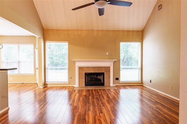 Building Photo - 14407 Eastern Redbud Ln