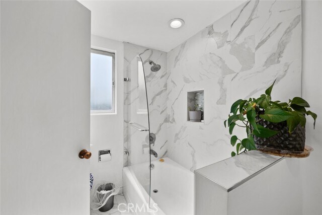 Building Photo - 1209 S Orange Grove Blvd