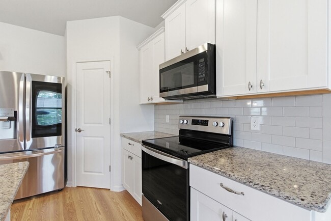 Building Photo - 3153 Chaplins Trce