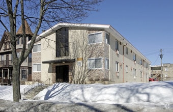 Building Photo - 2448 W Killbourn St