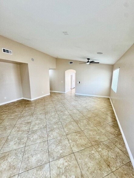 Building Photo - 5220 Holstein St