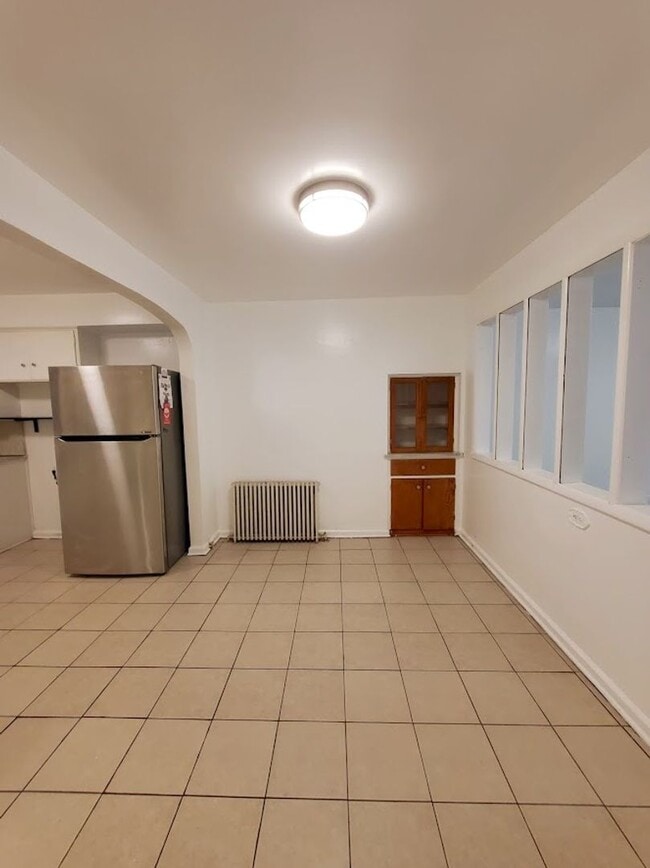 Building Photo - 116Guilden