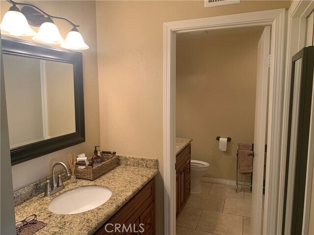 Building Photo - 3728 Live Oak Dr