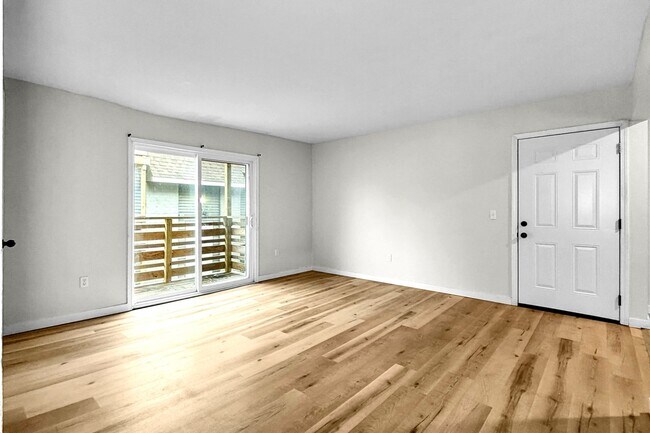 Building Photo - Heatherton 30