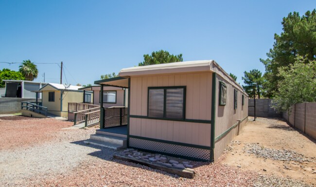 Building Photo - GREAT 2 Bedroom 1 Bath in Gilbert!!