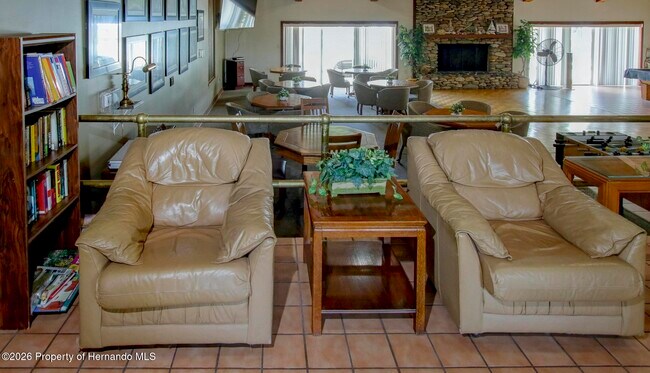 Building Photo - 6403 River Lodge Ln