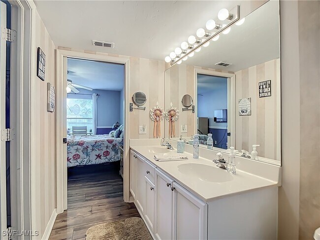 Building Photo - 28221 Pine Haven Way