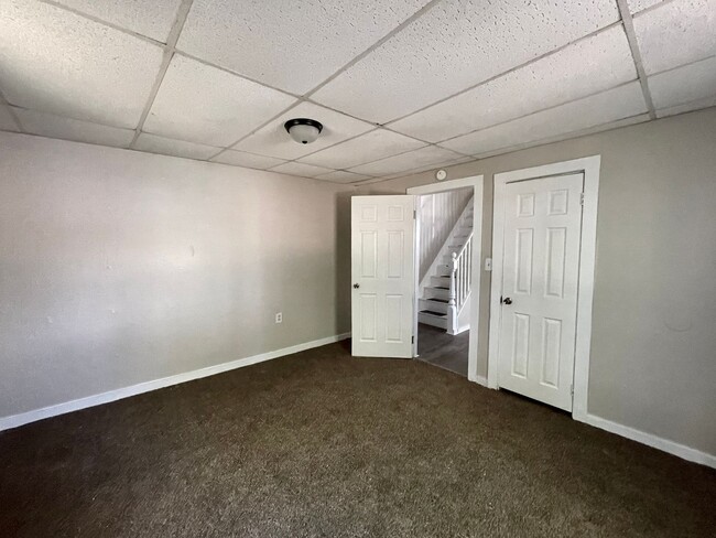 Building Photo - Stunning 3 Bedroom Home FOR RENT in Millvi...