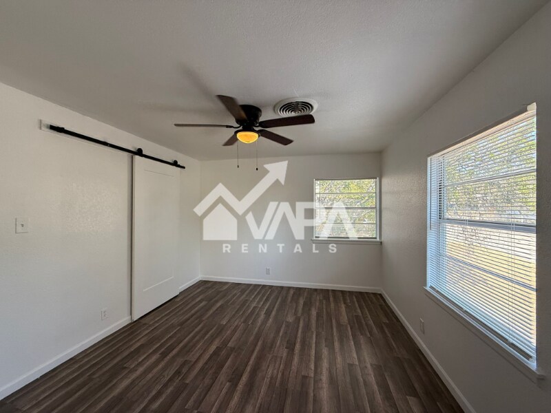 Building Photo - 3838 Anton Dr