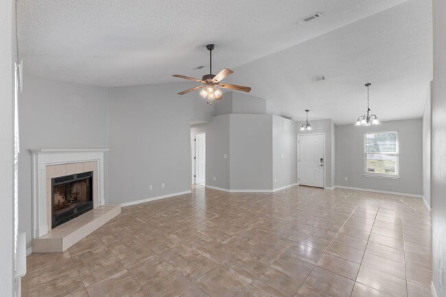 Building Photo - 8828 Arlington Ln