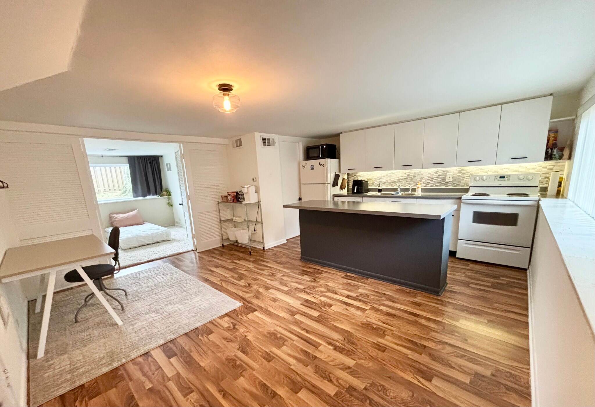 Building Photo - 434 Park Ln