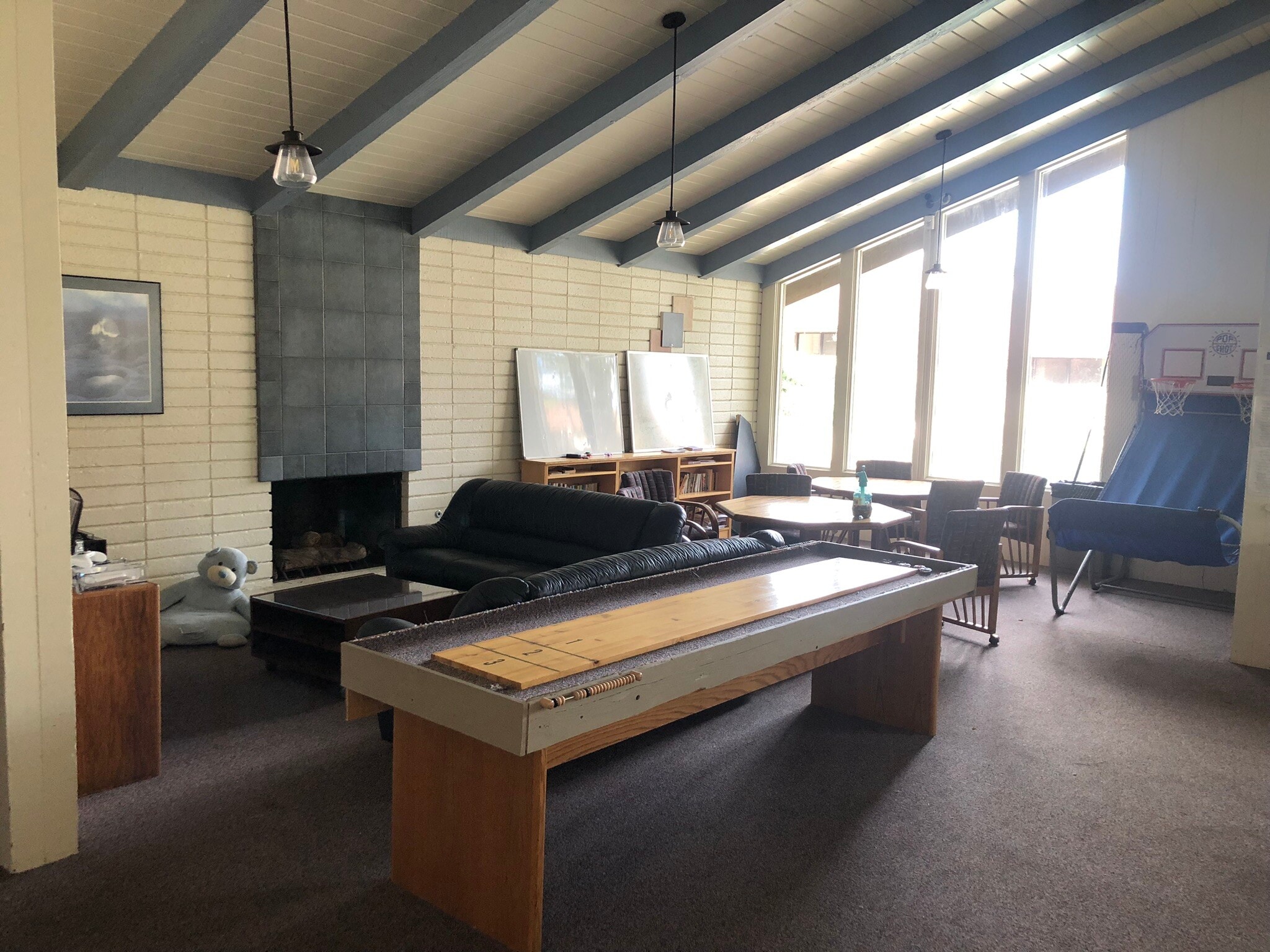 Building Photo - 100 Kinross Dr