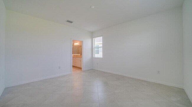 Building Photo - 43854 Seedling Ter