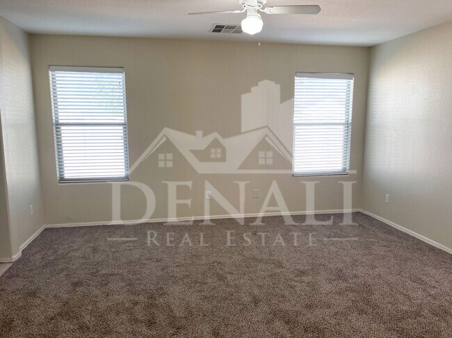 Building Photo - 7220 S 55th Dr