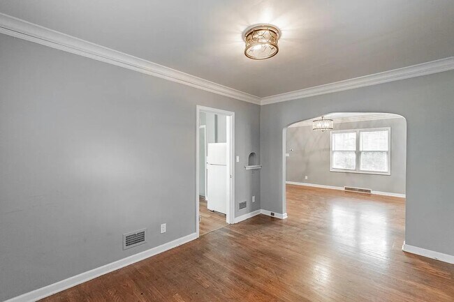 Building Photo - 2511 N 52nd St