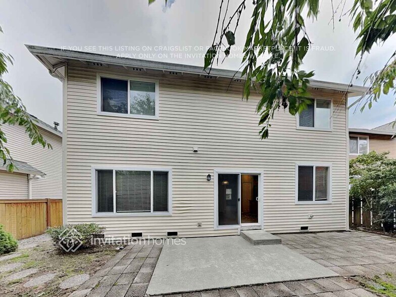 Building Photo - 7020 142nd Pl SE