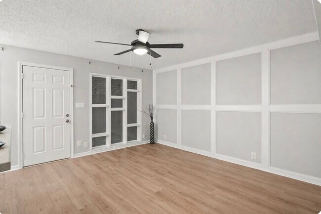 Building Photo - 3502 Burlington St