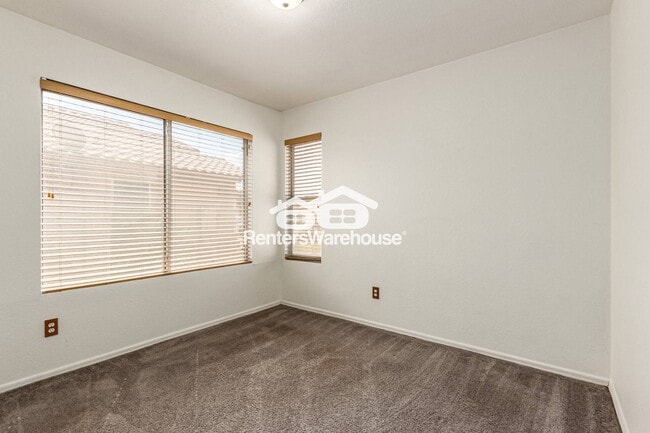 Building Photo - 8622 W Davis Rd