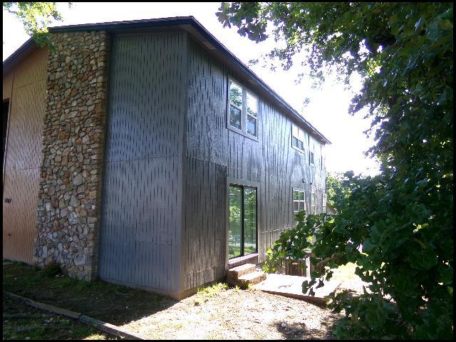 Building Photo - 1807 Sanford Dr