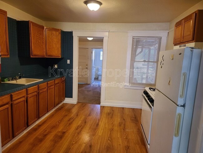 Building Photo - 1119 Sutter St