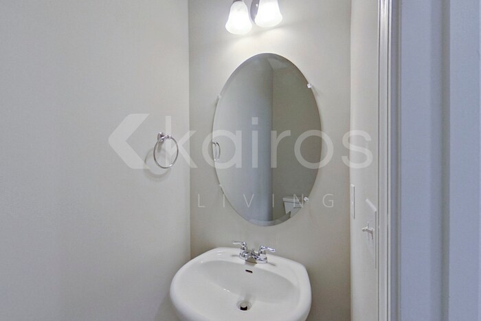 Building Photo - 155 Williams Ln