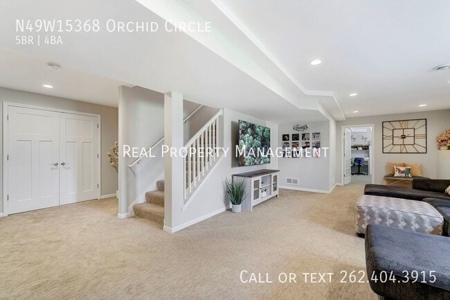 Building Photo - N49W15368 Orchid Cir