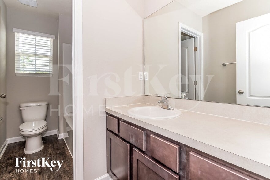 Building Photo - 8369 Cape Fox Dr