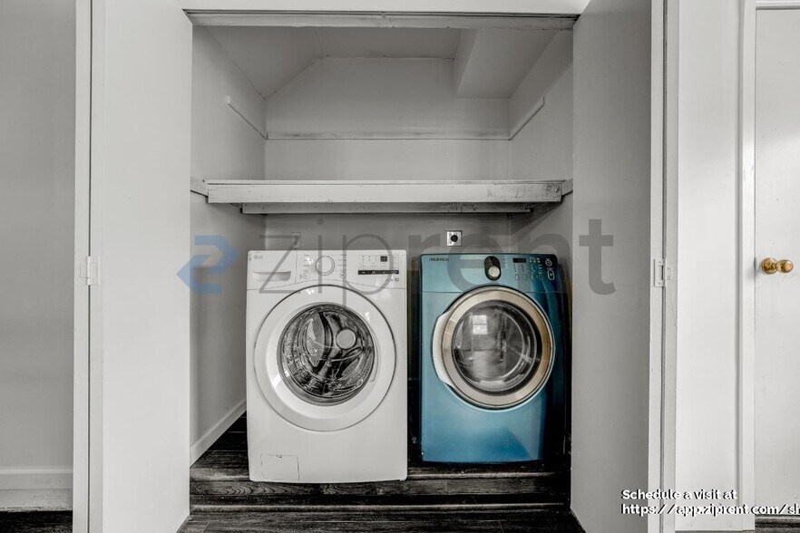 Building Photo - 4708 Carsonhill Dr