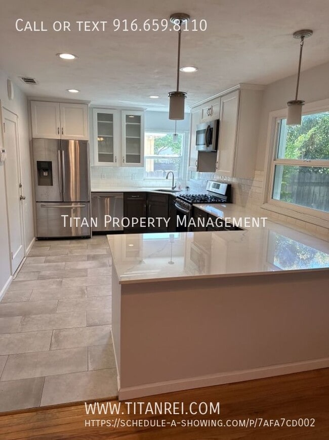 Building Photo - 5974 11th Ave