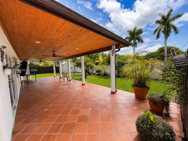 Building Photo - 4340 SW 146th Ct