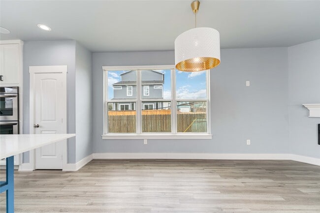 Building Photo - 9495 Jutland Rd