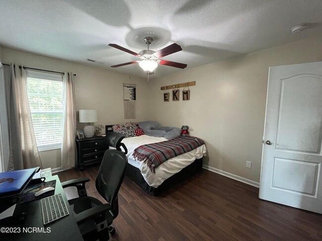 Building Photo - Welcome to Carolina Plantations!