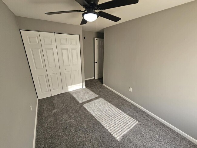 Building Photo - Coming Soon-4 Bedroom Townhome