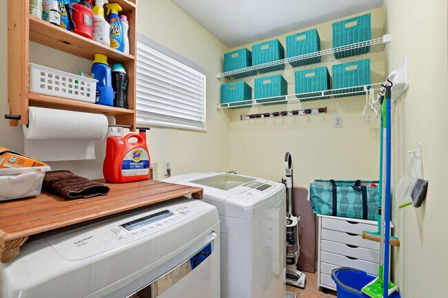 Building Photo - 1679 Serenity Ln