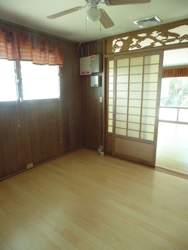 Building Photo - 1761 Maiha Pl