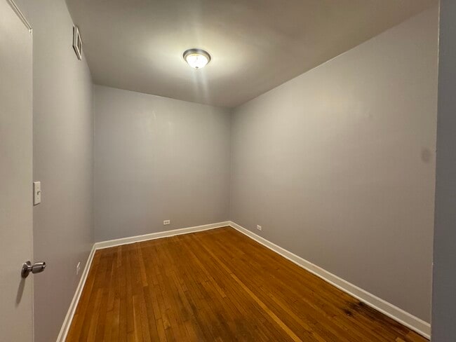 Building Photo - 7310 S Dante Ave