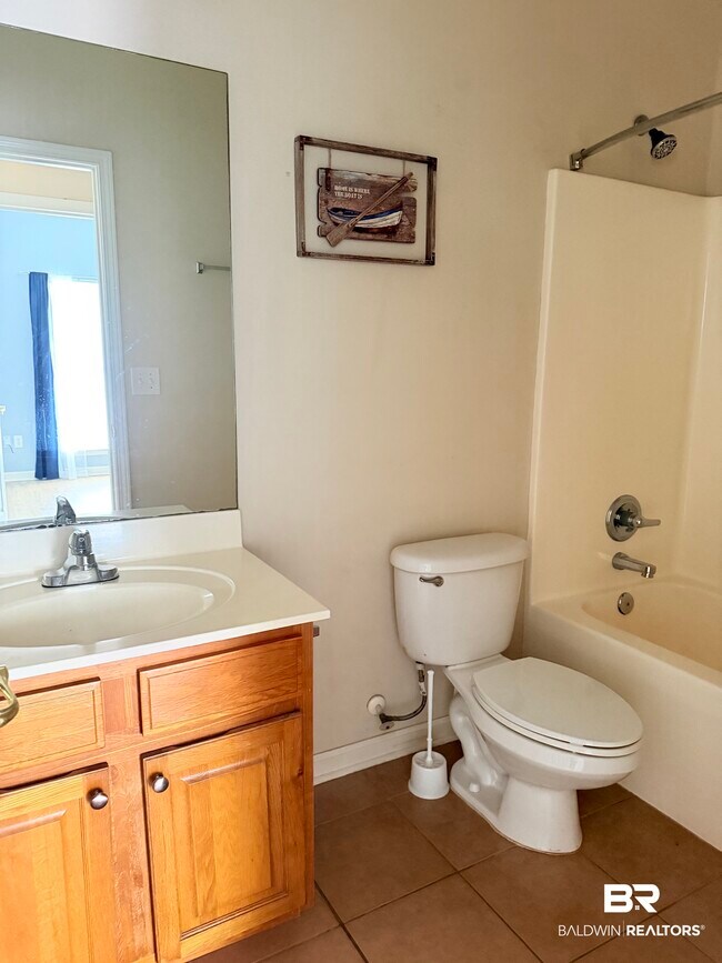 Building Photo - 1153 Sloane Cove