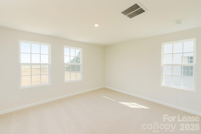 Building Photo - 8025 District Dr