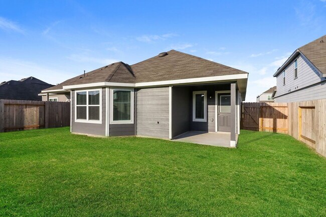 Building Photo - 5122 Hector Gustavo Dr