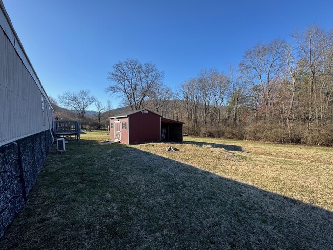 Building Photo - 20618 Simmons Gap Rd