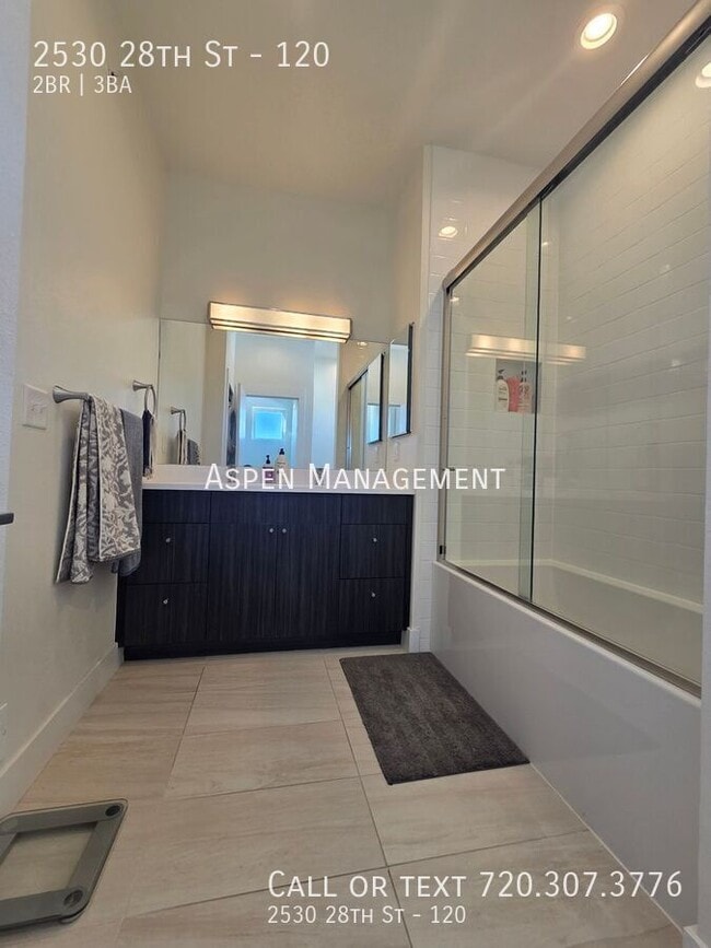 Building Photo - 2530 28th St