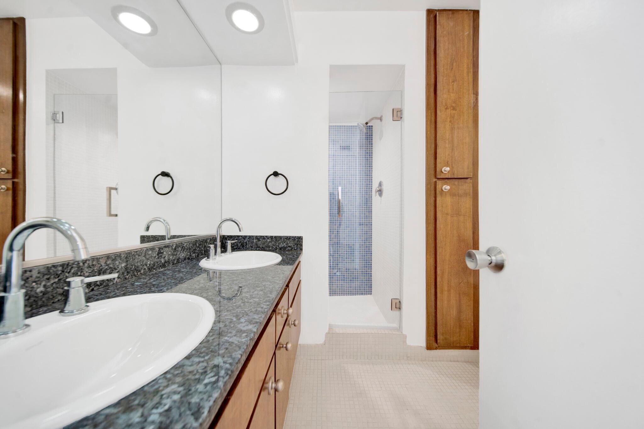 Building Photo - 1147 N Clark St