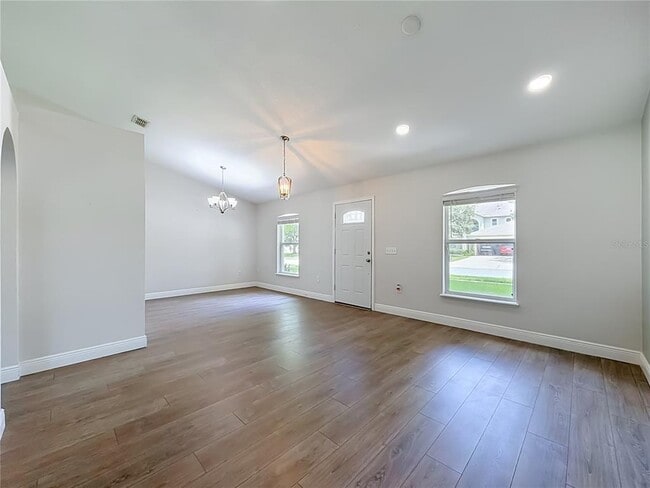 Building Photo - 33 Timbercreek Pines Cir