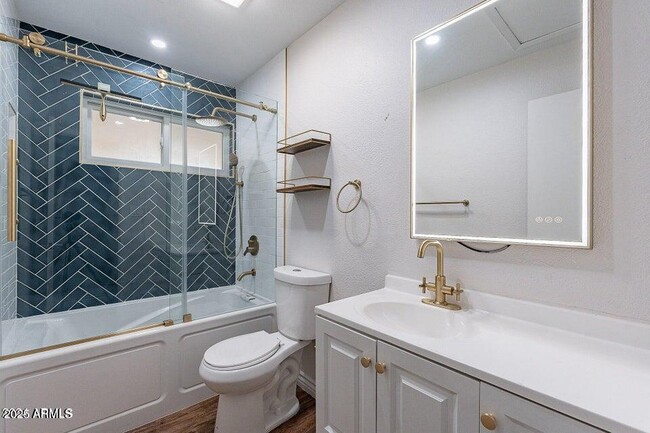 Building Photo - 4943 E Indian School Rd