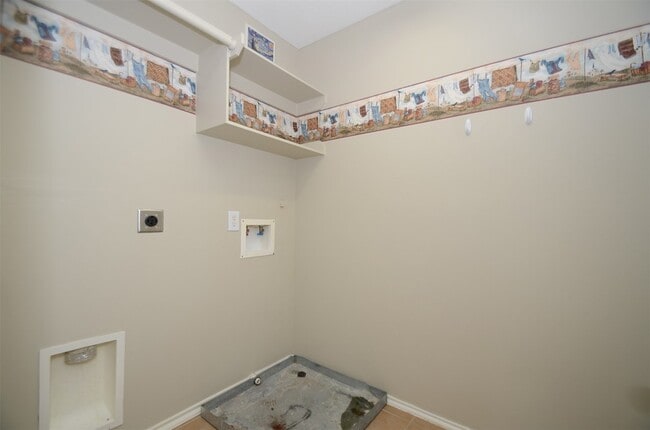 Building Photo - 5606 Claybeck Ln